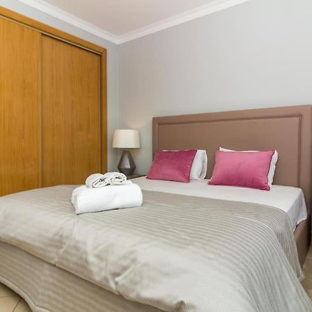 Villa Magnolia O House - Pool View & Privat Garden & Garage Albufeira Esterno foto