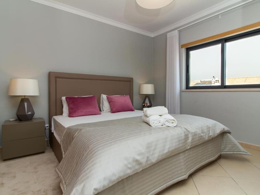 Villa Magnolia O House - Pool View & Privat Garden & Garage Albufeira Esterno foto