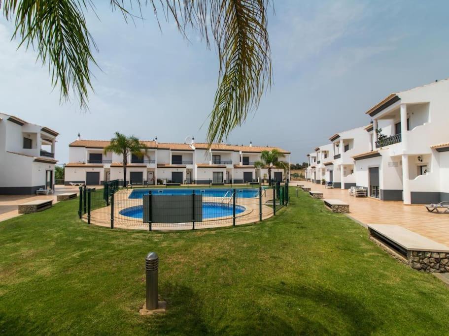 Villa Magnolia O House - Pool View & Privat Garden & Garage Albufeira Esterno foto